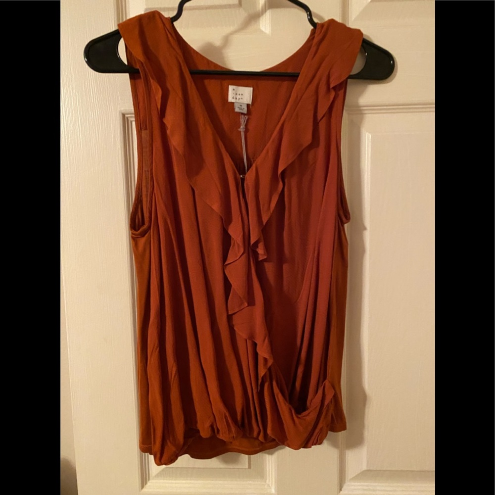 Ruffled tank top